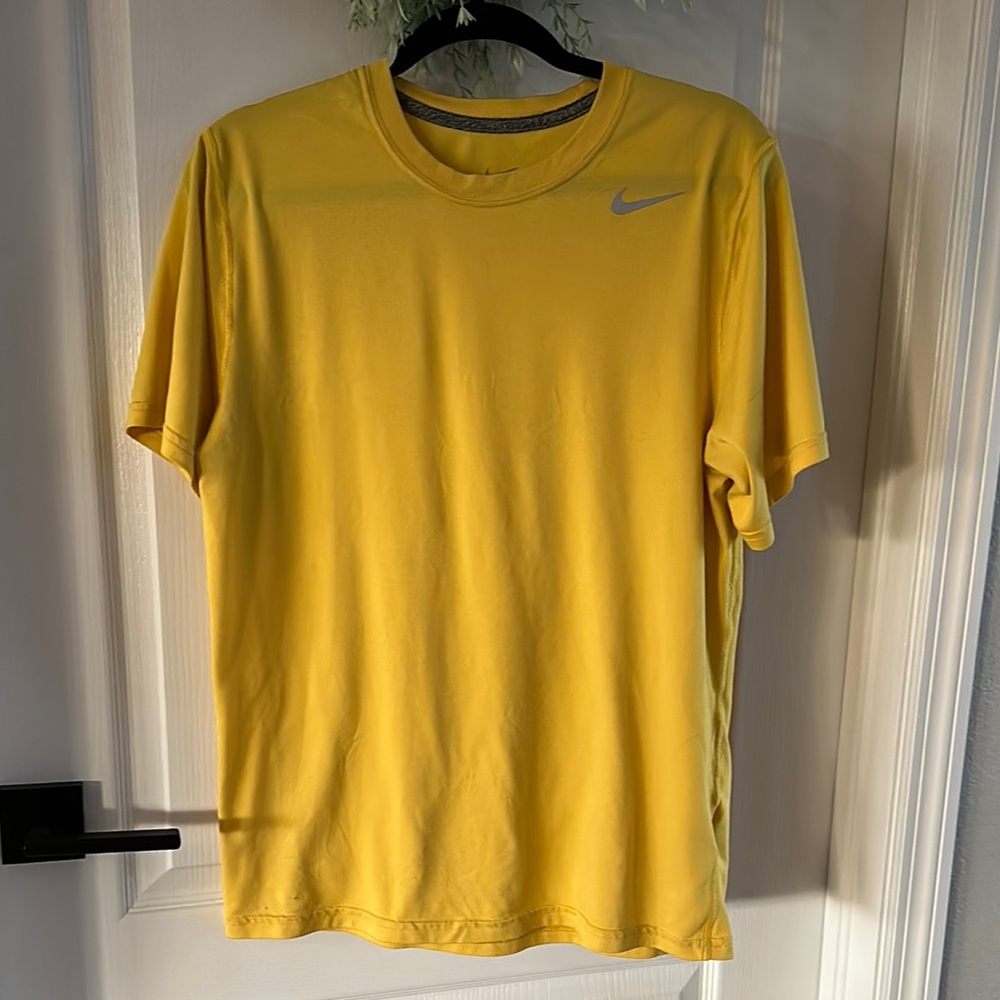 Nike Yellow Short Sleeve Tee